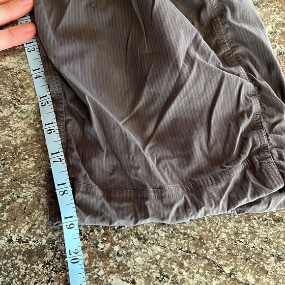 LULU LEMON DANCE STUDIO CROP PANTS Flaws Grey Size 6 - Picture 5 of 11